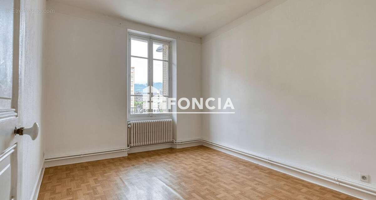 Appartement à AIX-LES-BAINS