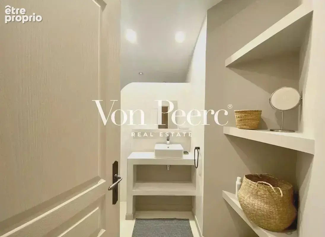 Maison de caractère de 110m2, Arles centre. - photo 5