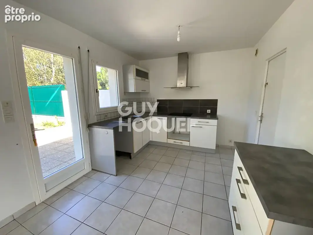 Maison Saint Marc Sur Mer 4 pièce(s) 101 m2 (113m2 au sol ) - photo 12