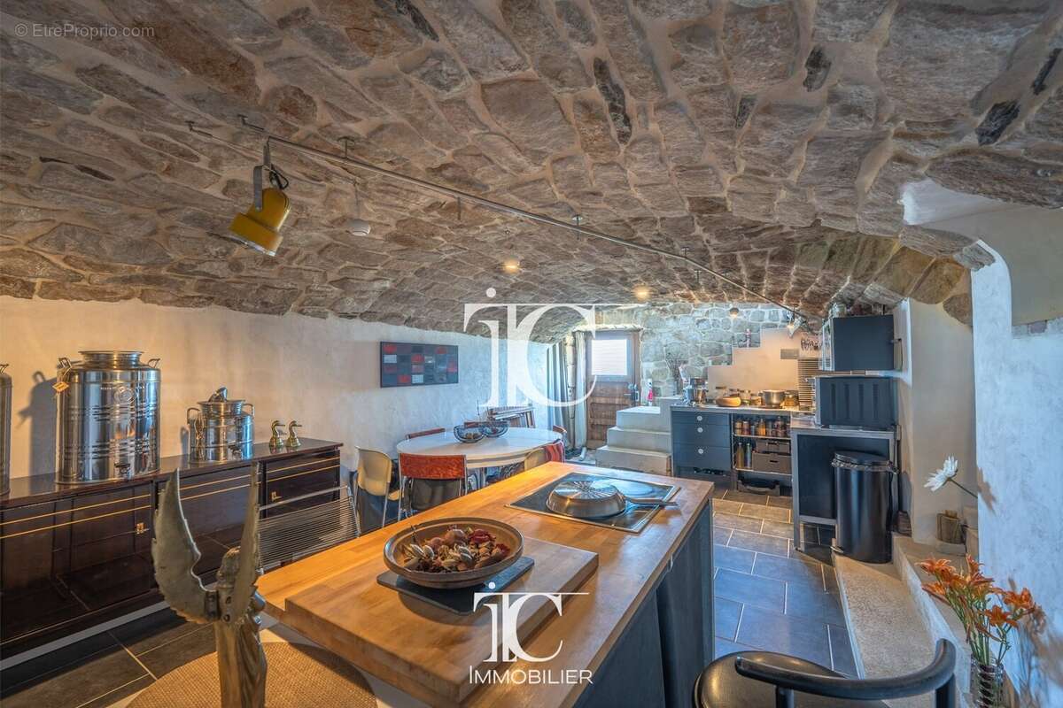 Maison à CHAMBONAS