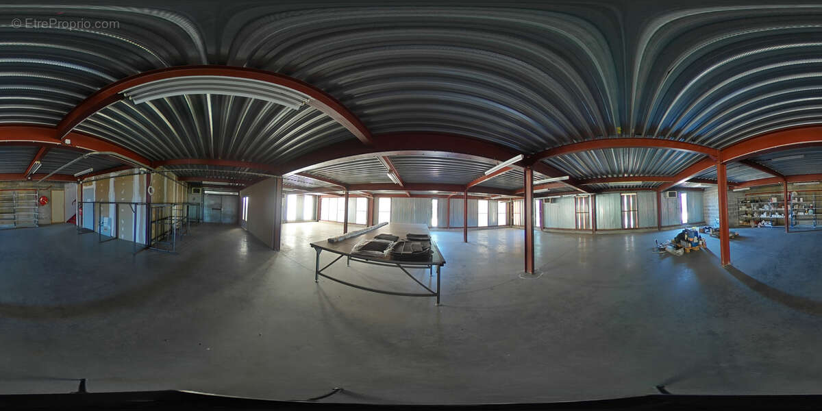 Ancien site logistique / Entrepôt / Local d'Activités - photo 35
