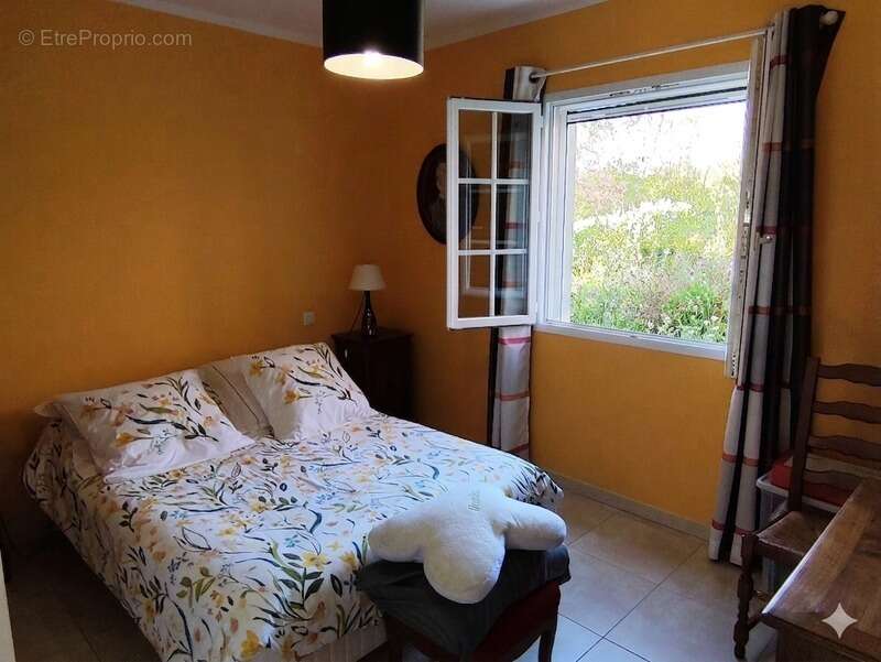 Maison à RUELLE-SUR-TOUVRE