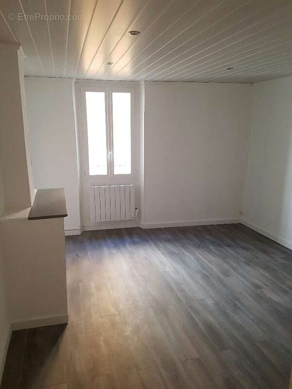 Appartement à VALLAURIS