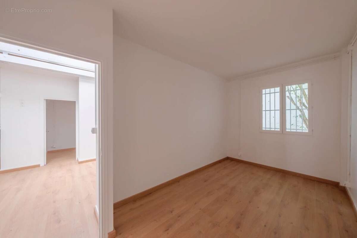 Commerce à IVRY-SUR-SEINE