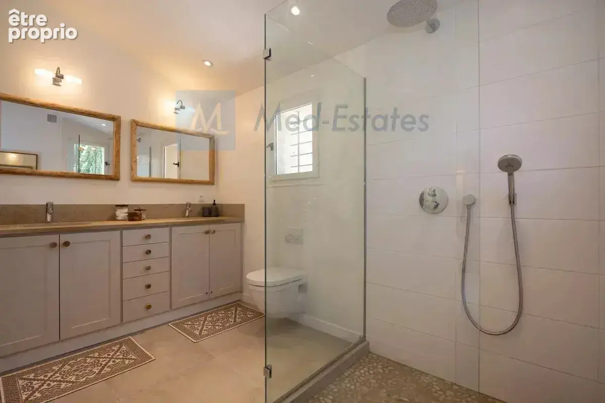 Villa d'exception avec vue panoramique à Grimaud. - photo 12