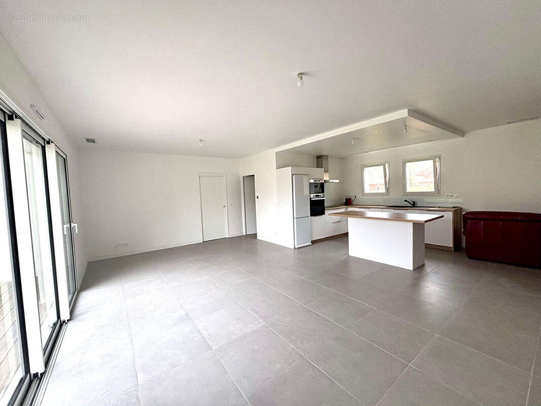 Maison à MOLIETS-ET-MAA