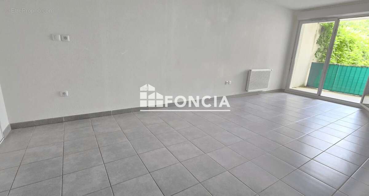 Saint simon au coeur du village - grand t1 de 31 m2 - balcon - parking - photo 5