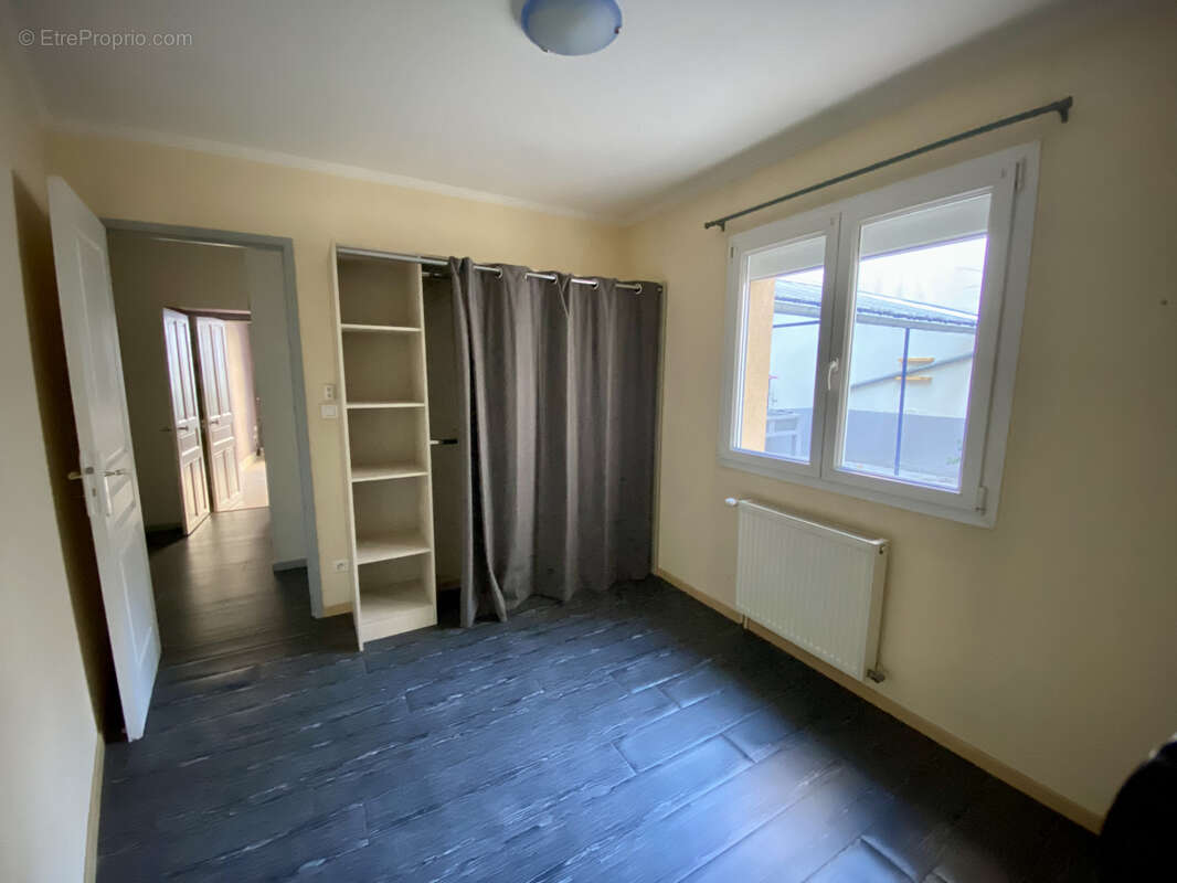 Maison à LES MARTRES-DE-VEYRE