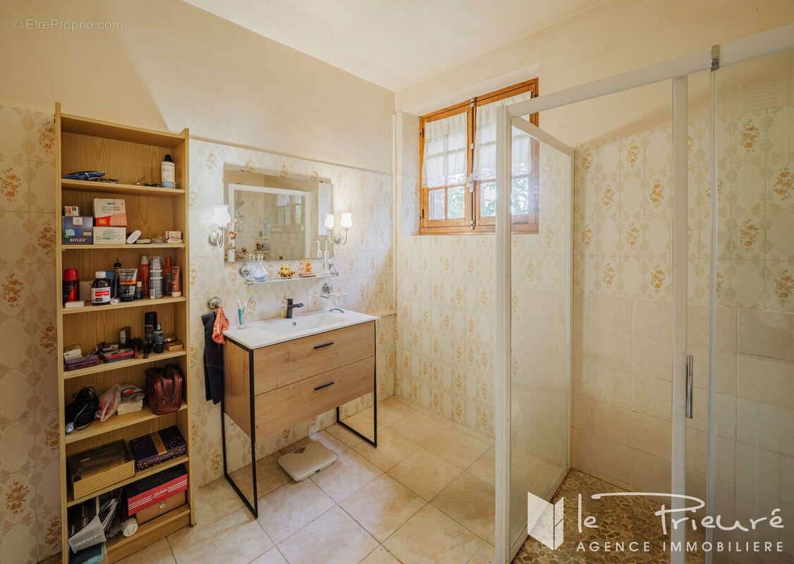 Maison à MIRANDOL-BOURGNOUNAC