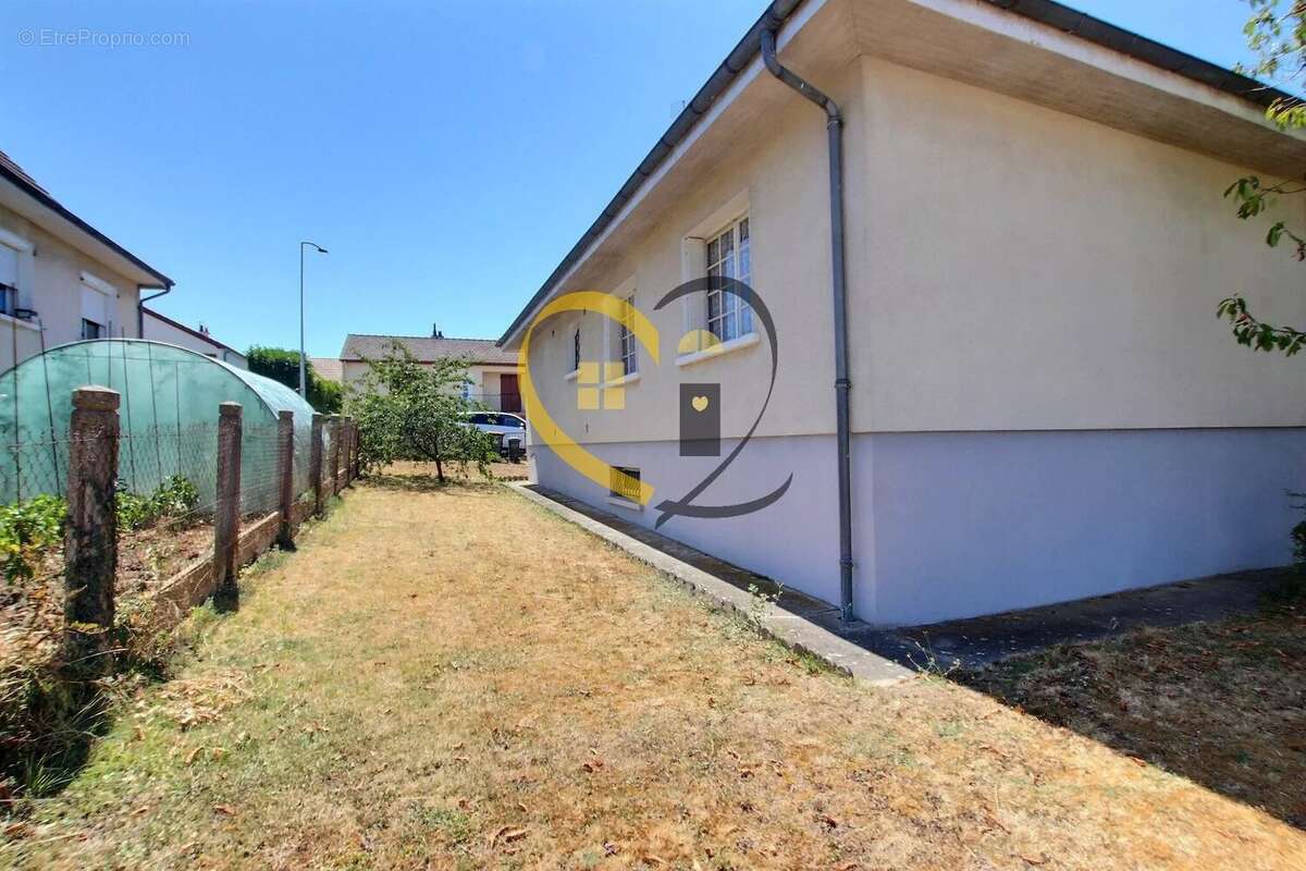 Maison à Bourges - photo 6