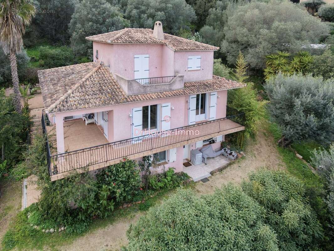 Maison à PORTO-VECCHIO