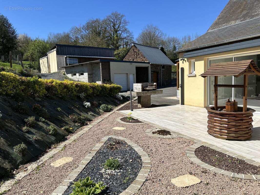 Maison à PONT-D'OUILLY