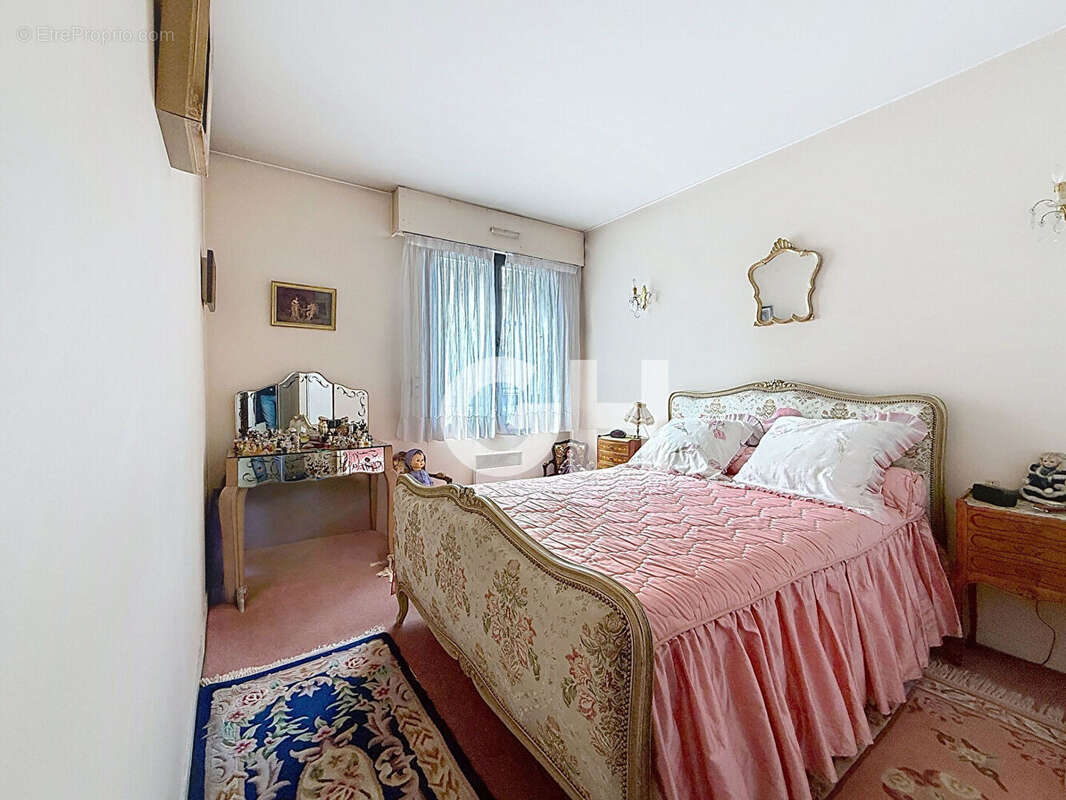 Appartement à PARIS-20E