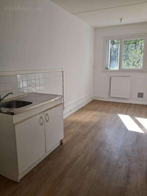 Appartement à SAINTE-LUCE-SUR-LOIRE