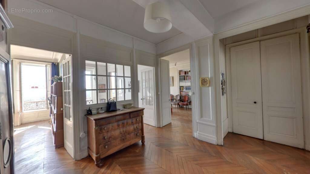 Appartement à LYON-1E