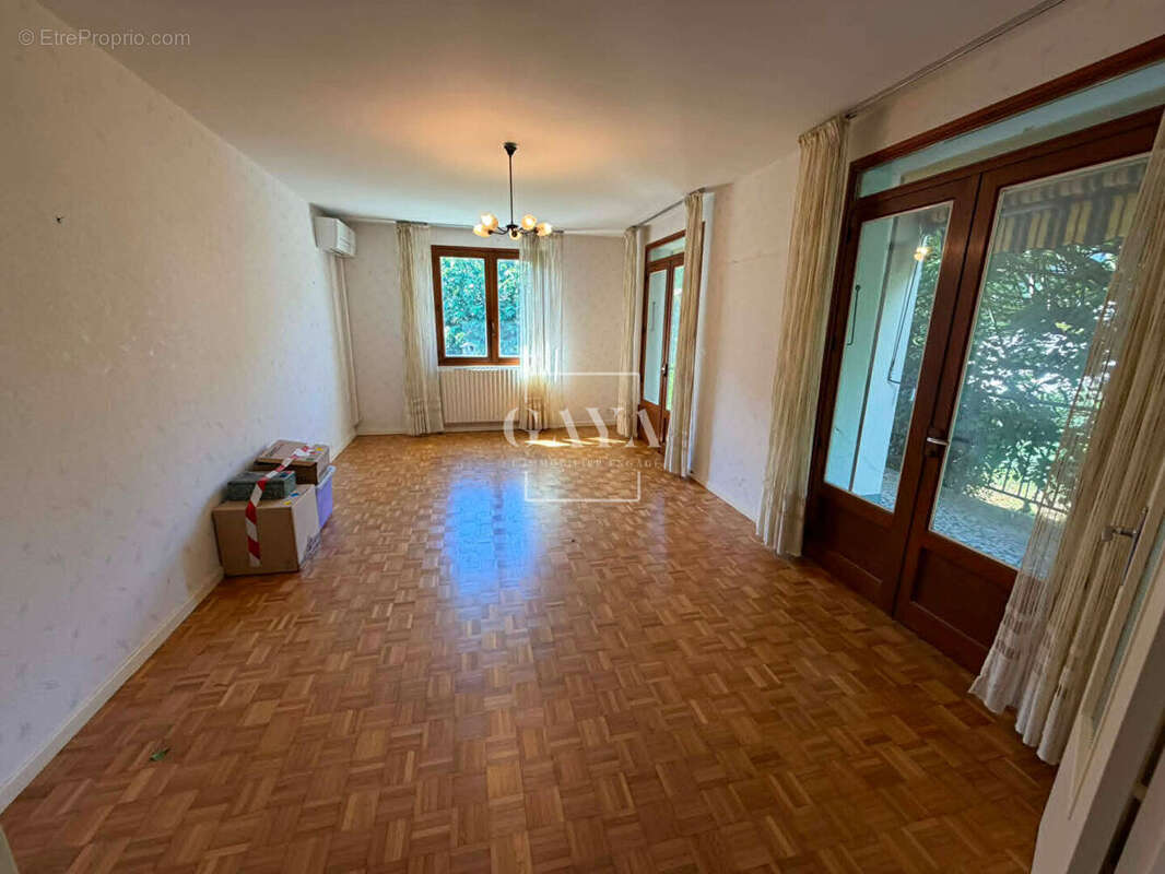 Maison à DOMENE