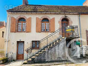 Maison à SAINT-AMAND-EN-PUISAYE