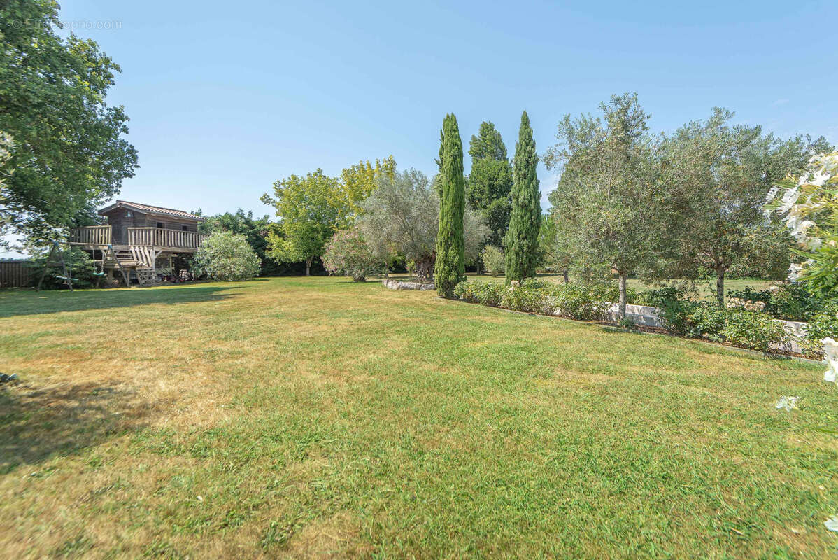 Charmante maison en pierre - 315m2 - creon - photo 32