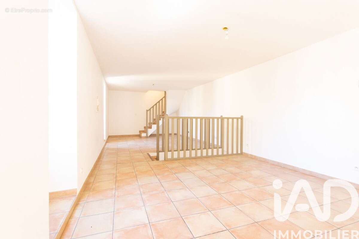 Photo 3 - Maison à ROCHEFORT-DU-GARD