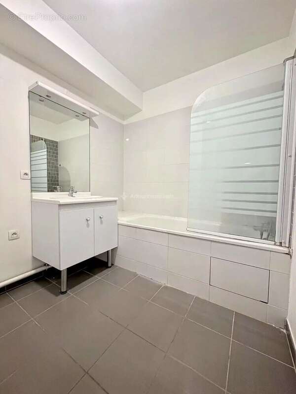 Appartement à SERRIS