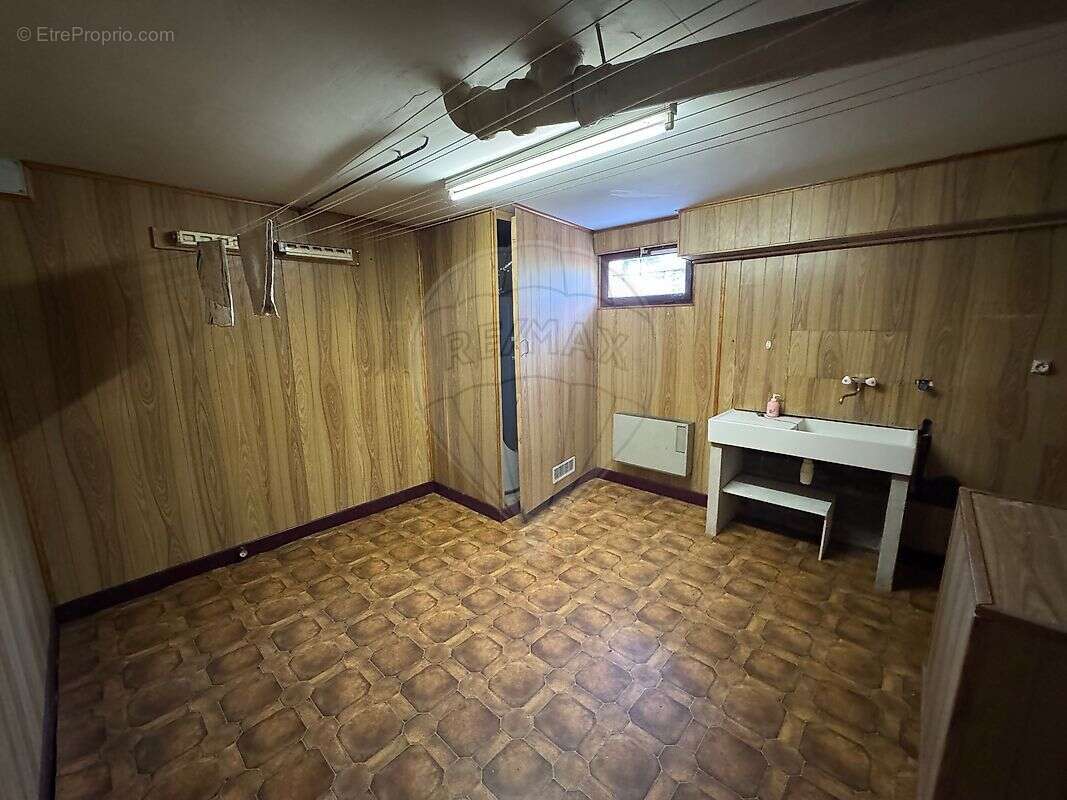 Maison à COULANGES-LES-NEVERS