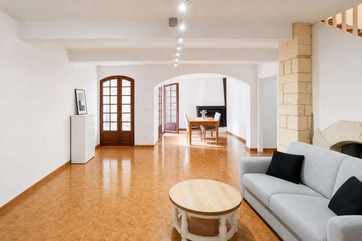 Maison familiale au cœur de Roquemaure - photo 2
