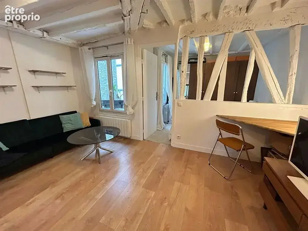Rue bichat - 2 pieces vendu meuble - photo 1