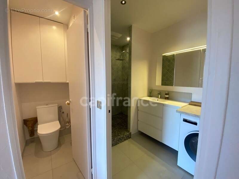 Appartement à vendre 2 pièces HYERES (83) - Port de Hyères - Parking - Terrasses - Cave - photo 29