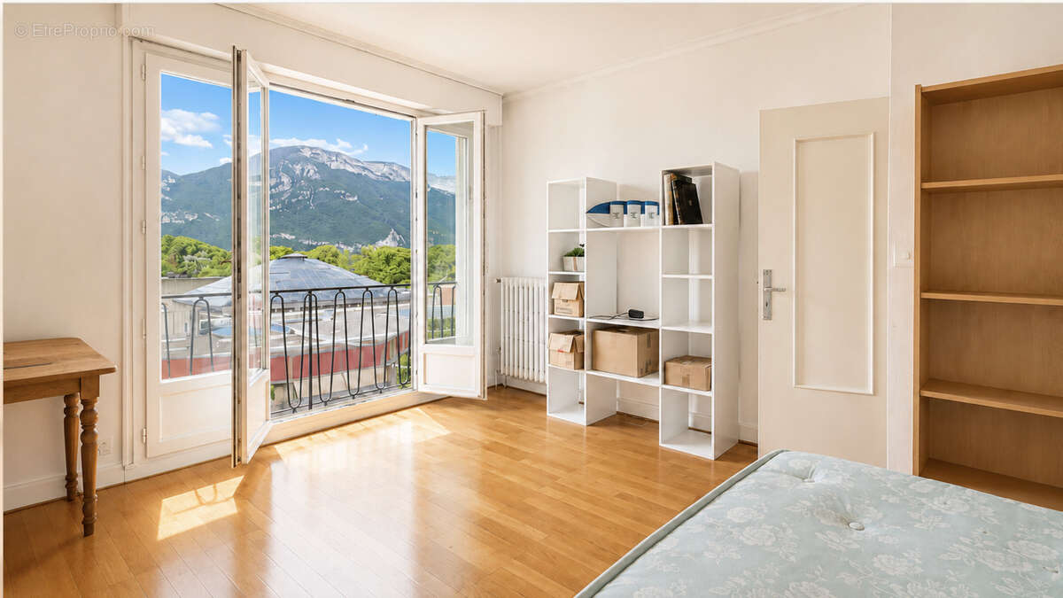 Annecy centre t4 dernier etage vue lac - photo 4