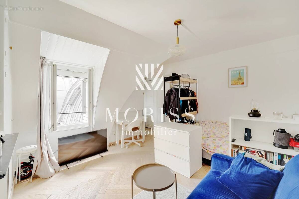 Appartement à PARIS-17E
