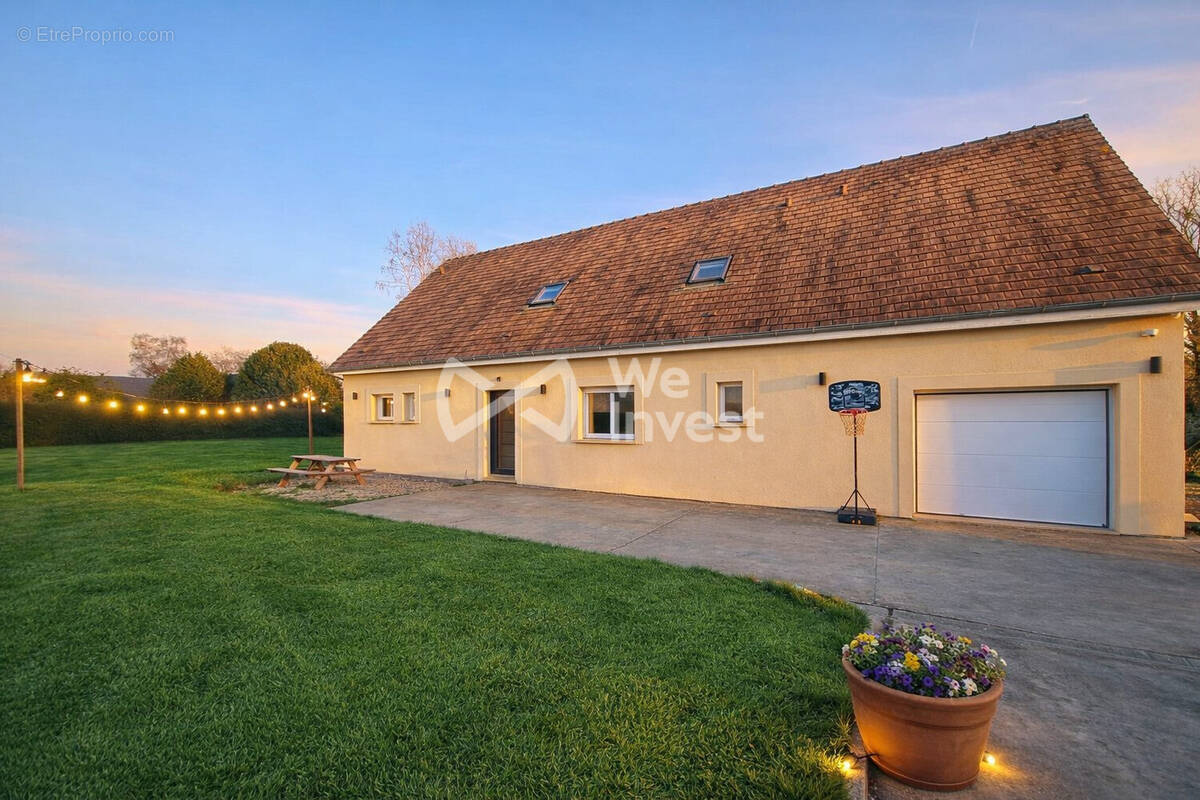 Maison à HERMIVAL-LES-VAUX