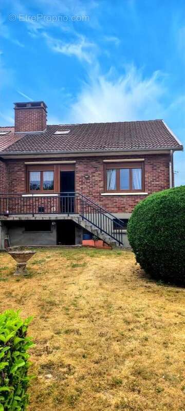 Maison 94 m² à Carvin  - photo 4