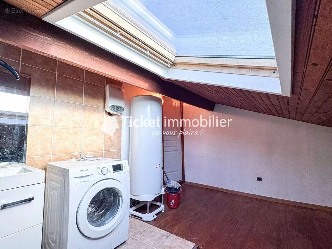 Appartement à BRUGUIERES