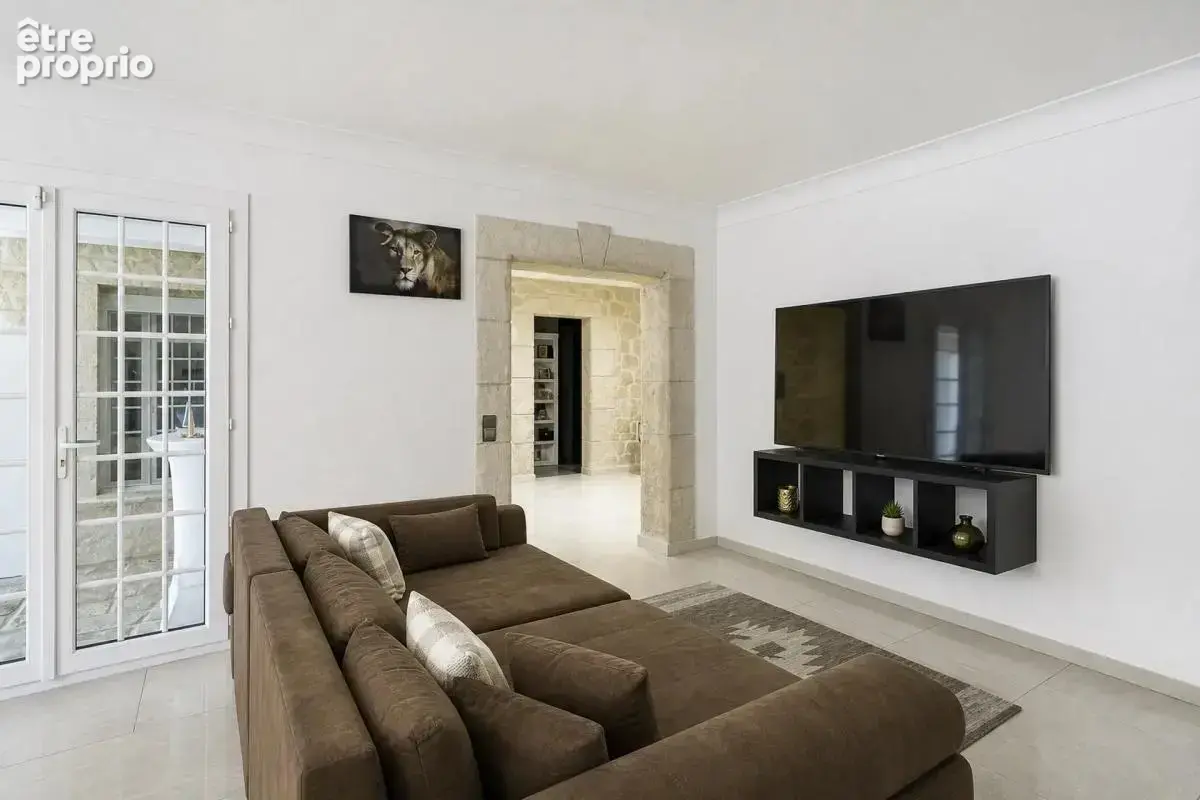 Maison spacieuse 11 pièces idéalement située Gare de Fos - photo 5