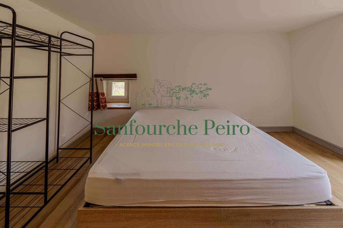 Maison à SAINT-CIRQ-MADELON