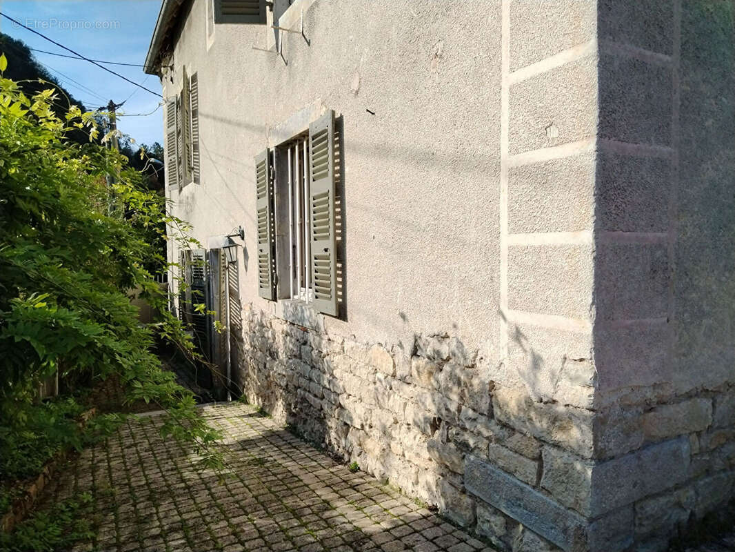 Maison à PORT-LESNEY