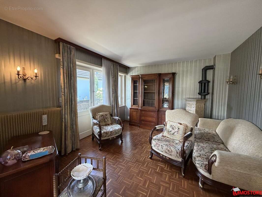 HÉSINGUE  Maison familiale avec fort potentiel d'aménagement - photo 5