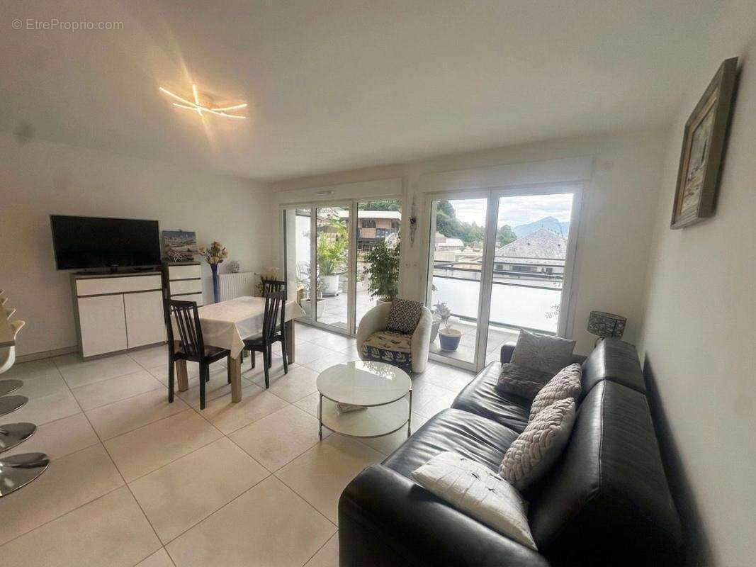 Appartement à VOGLANS