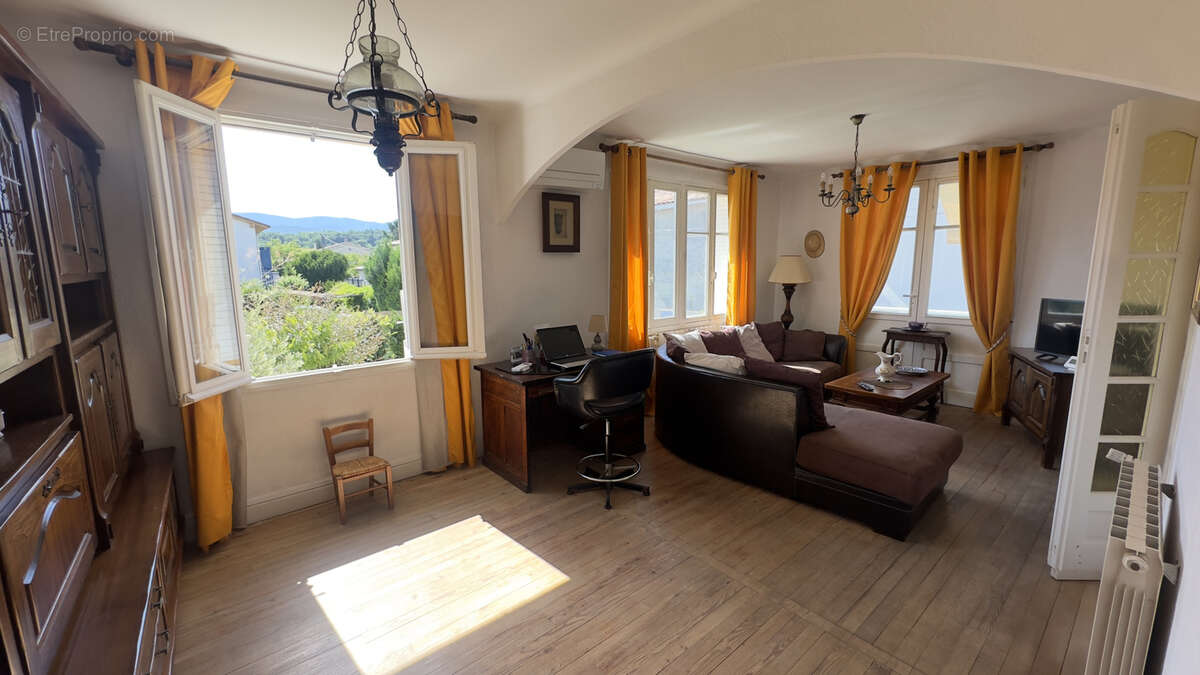 Maison à CHABEUIL