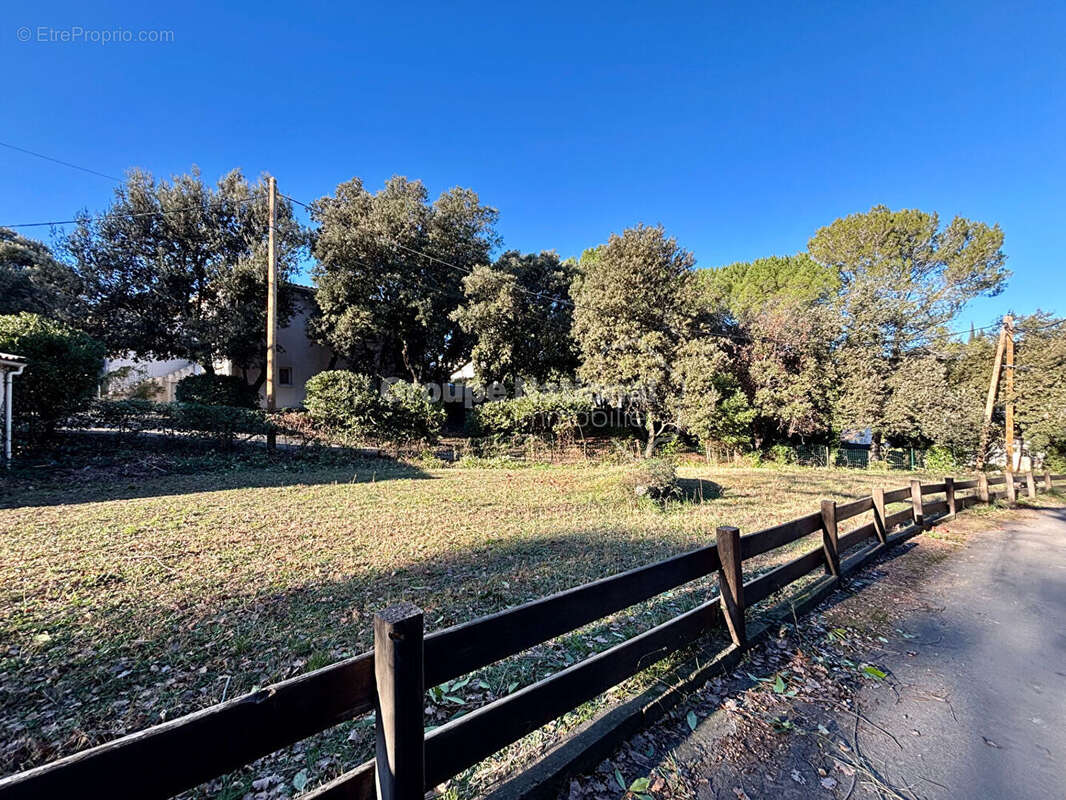 Terrain à NAGES-ET-SOLORGUES