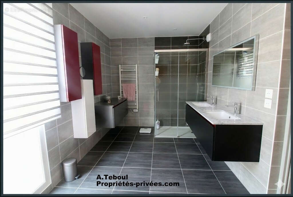 Appartement à BRON