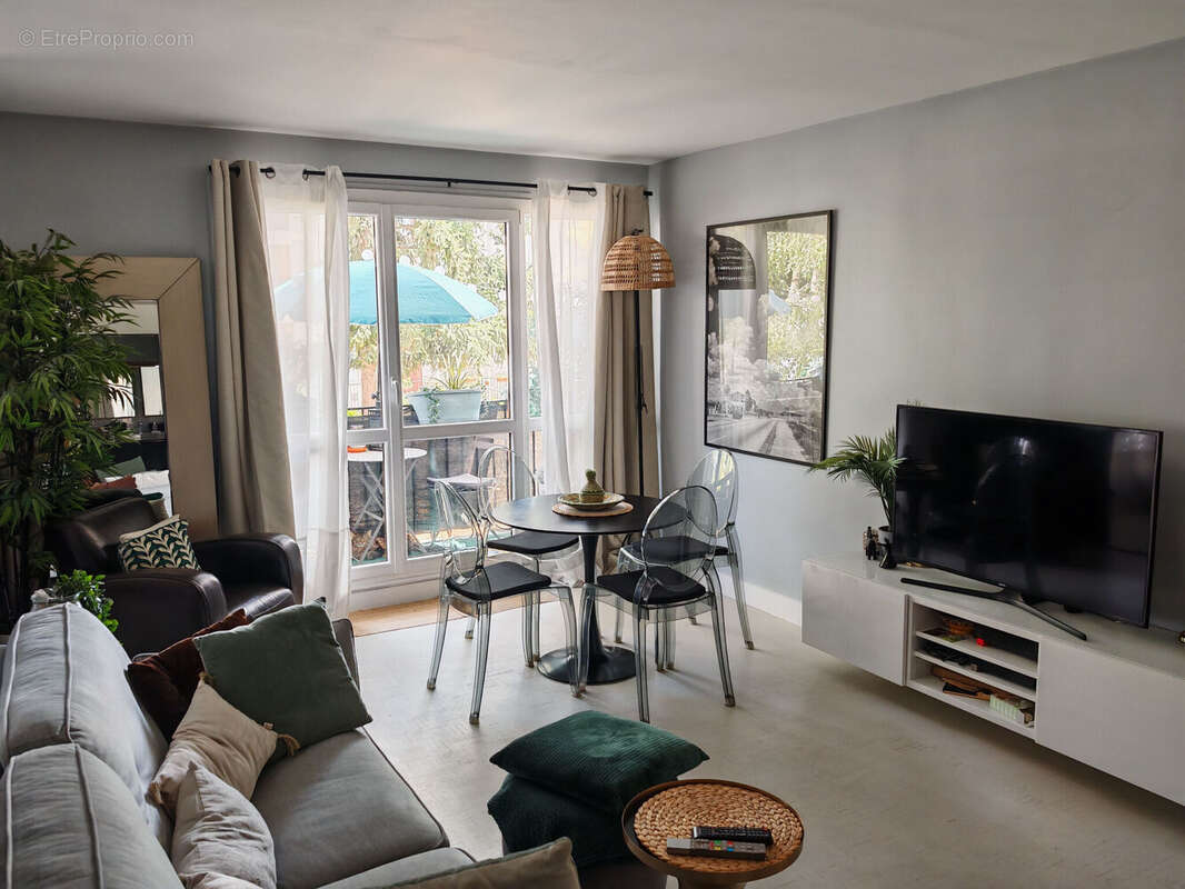 Appartement 62 m² à Fontenay-Sous-Bois  - photo 2