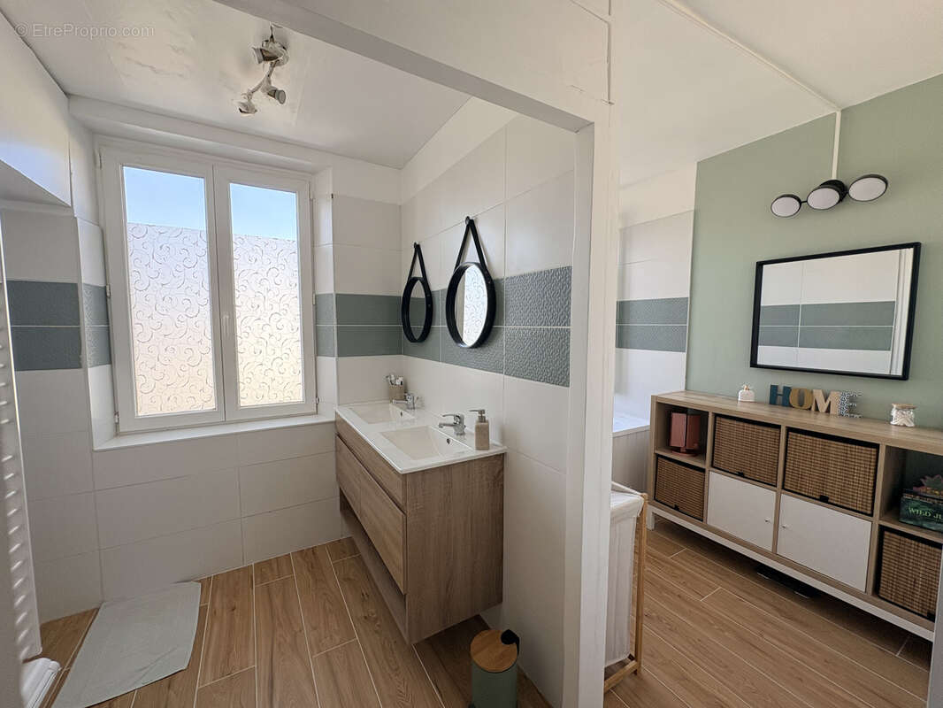 Maison à CHAMPROND-EN-GATINE