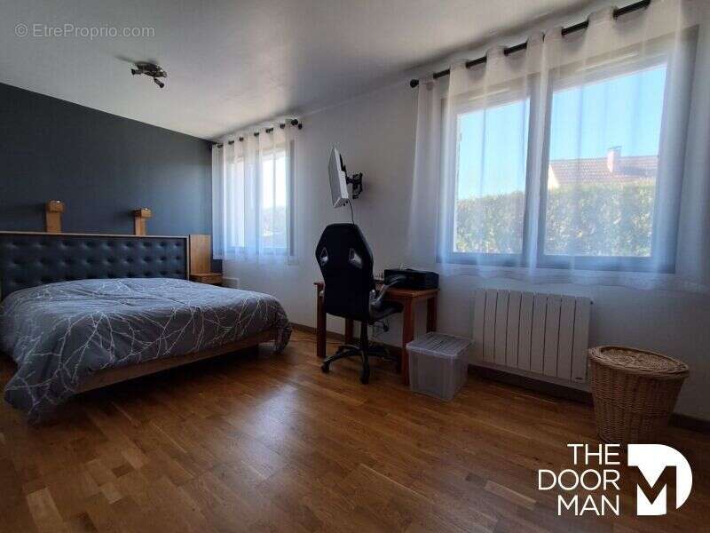 Maison à NOGENT-LE-ROI