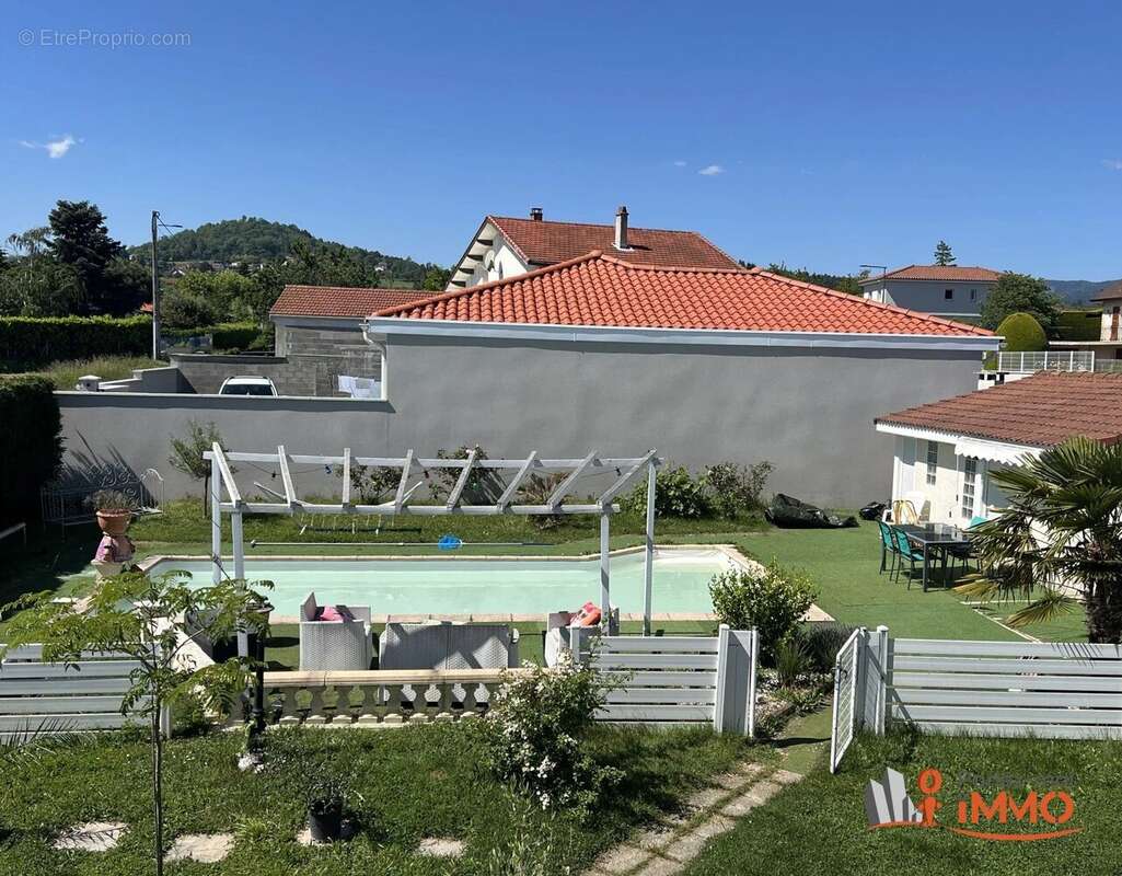 Maison à SAINT-GEORGES-HAUTE-VILLE