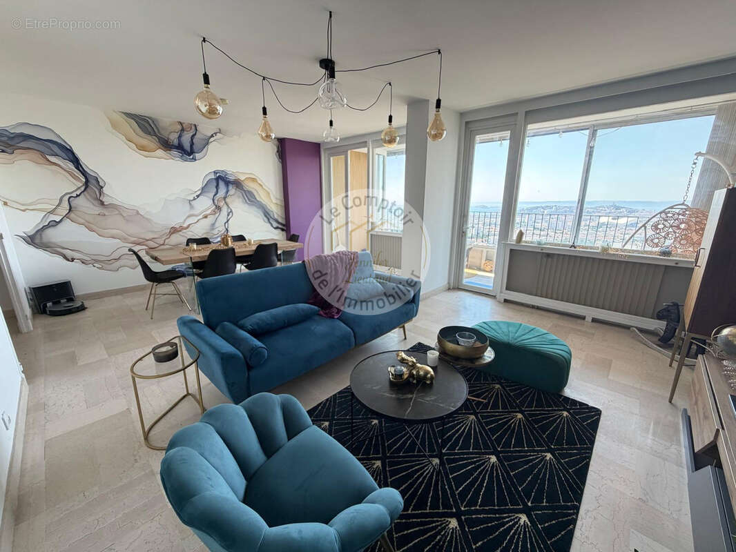 Appartement à MARSEILLE-9E