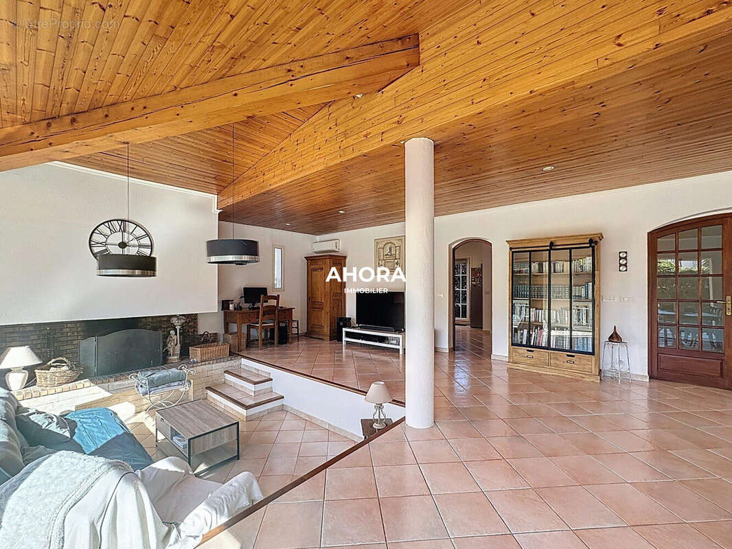 Maison à MARSEILLE-9E