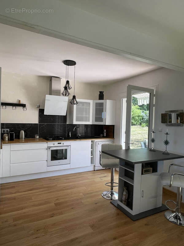 Maison de plain-pied rénovée à vendre à Boulazac   Calme, nature et confort à deux pas du centre ! - photo 4
