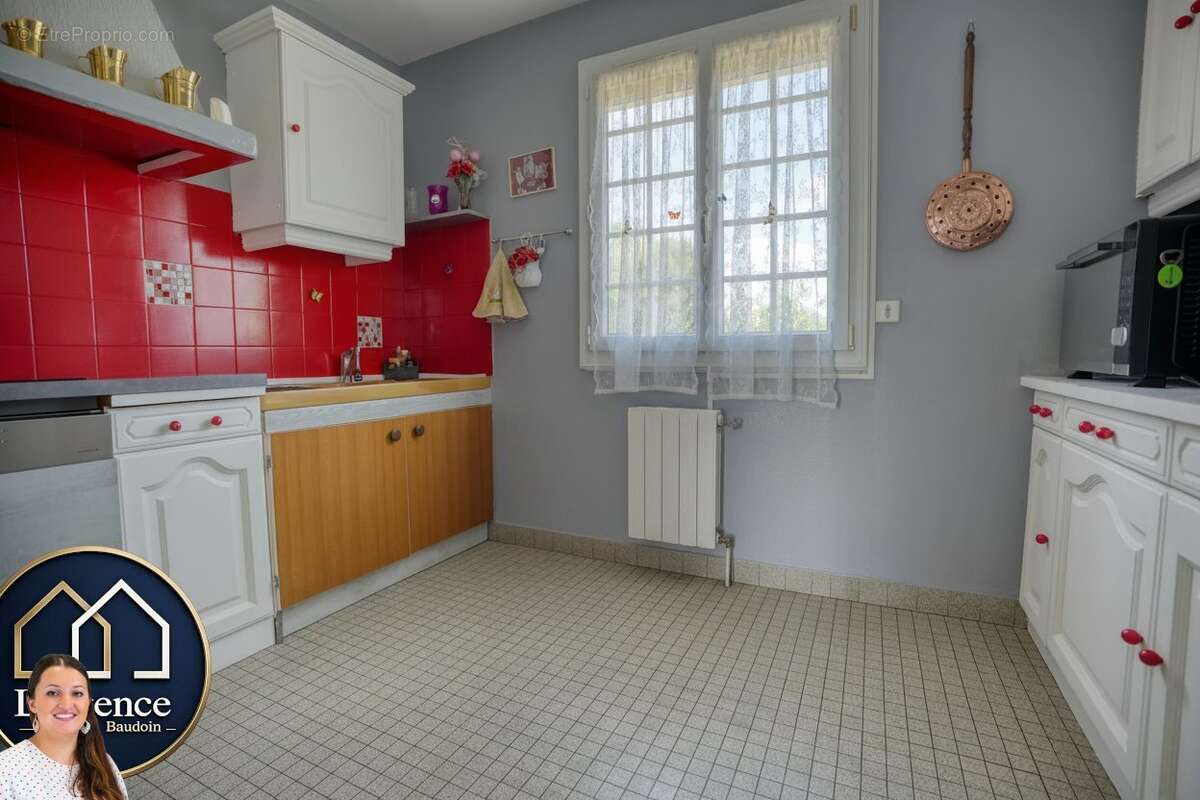 Maison 124 m² à Nogent-Le-Roi  - photo 4