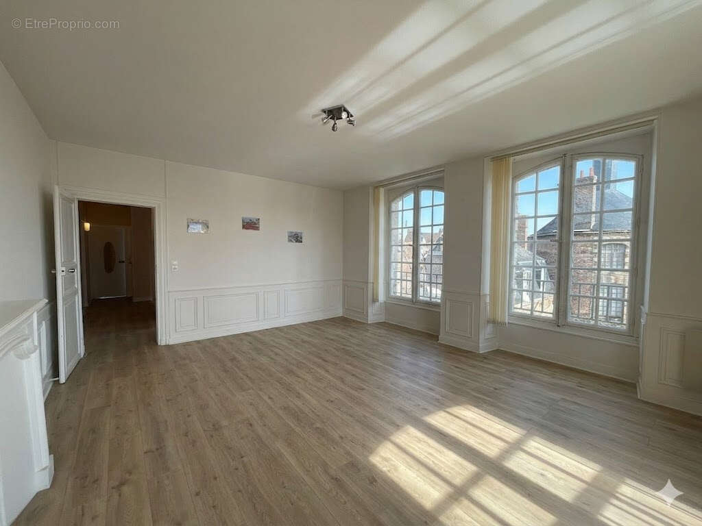 Appartement à BELLEGARDE